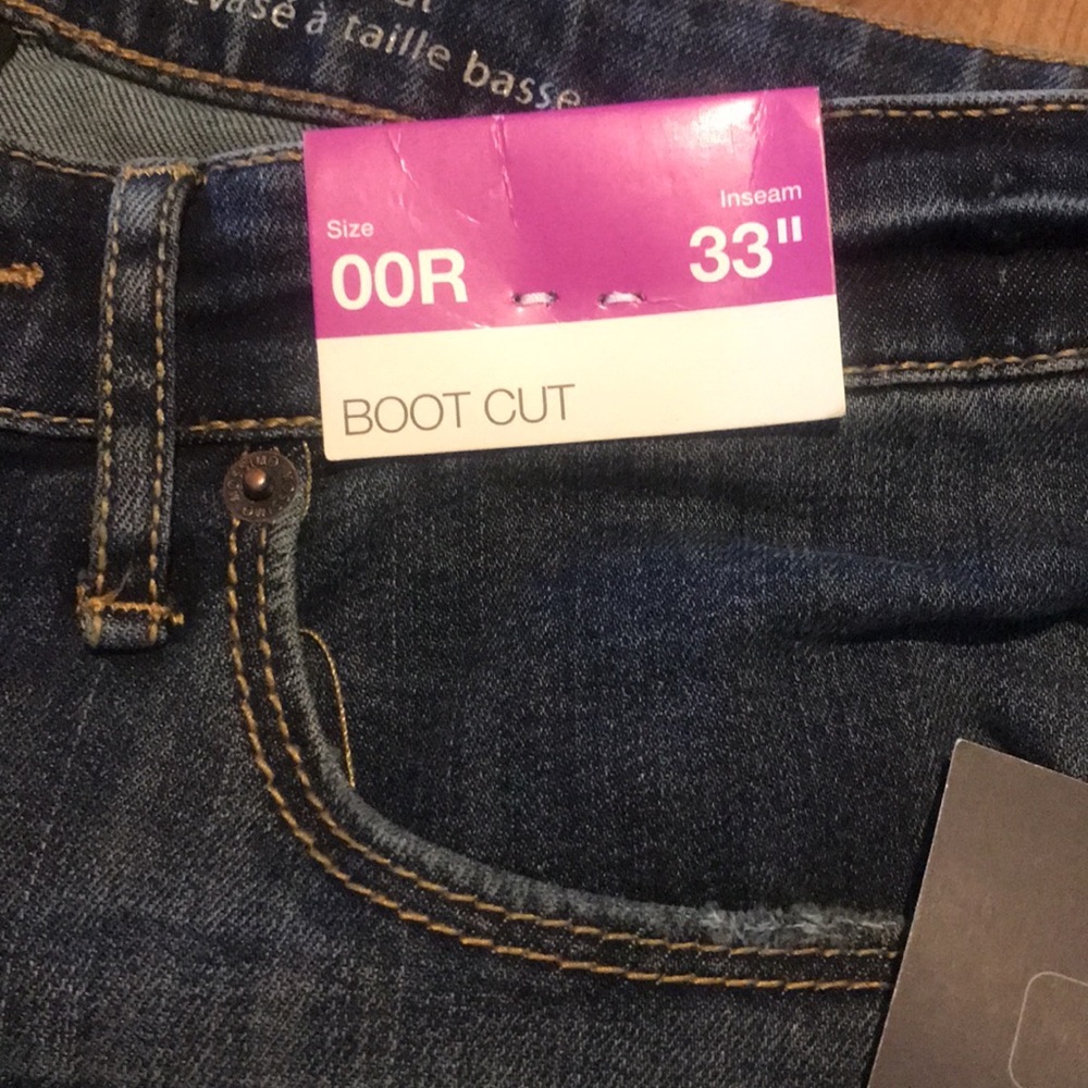 Mossimo Low Rise Bootcut Medium Wash Jeans, NWT